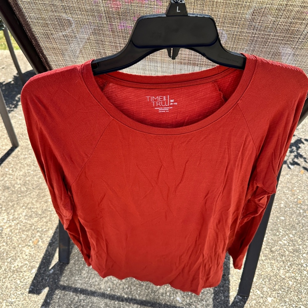 Time and Tru Women's Long Sleeve Red Tee
